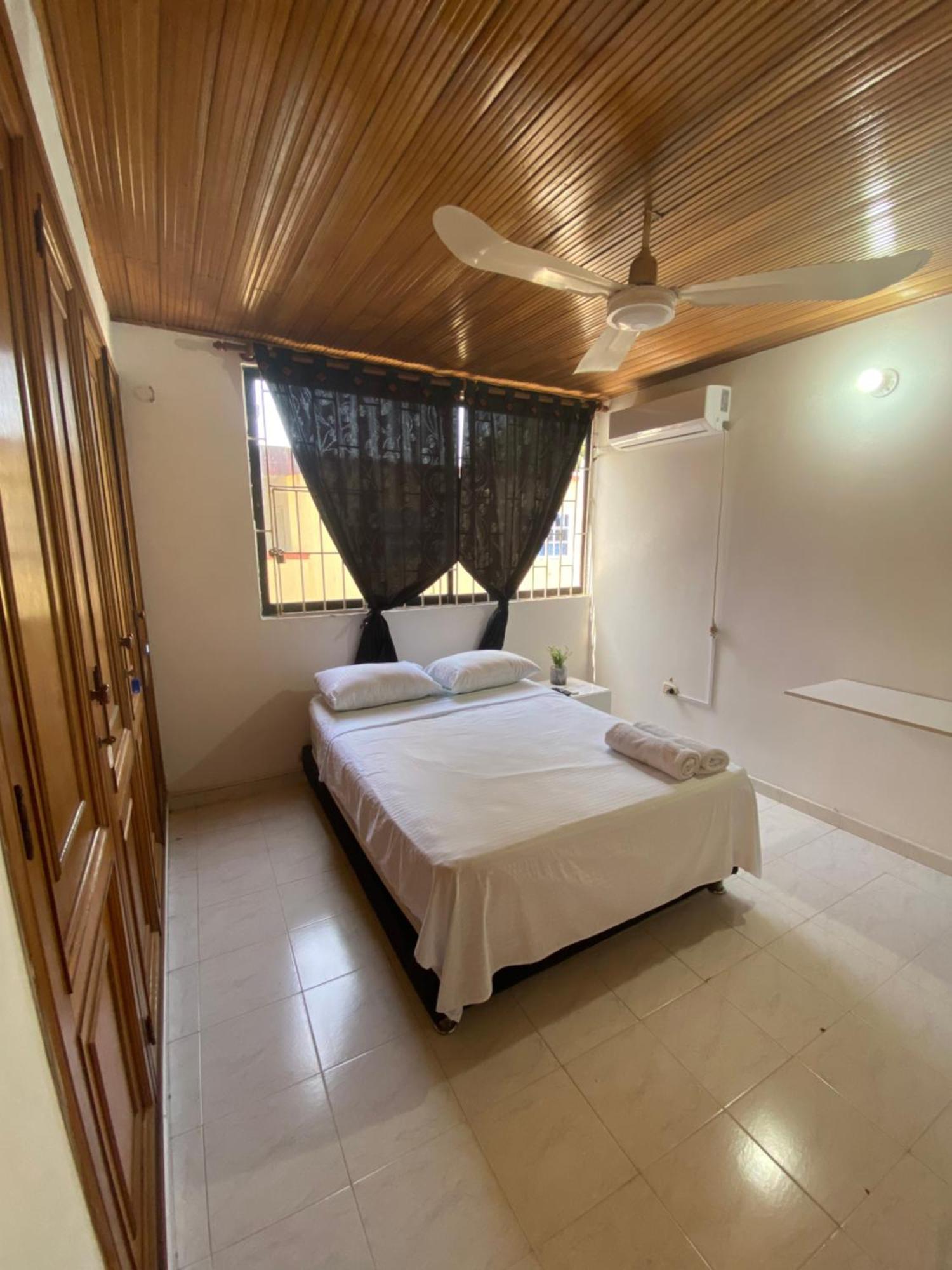 Habitaciones Cerca Al Aeropuerto 2 Cartagena Exterior foto